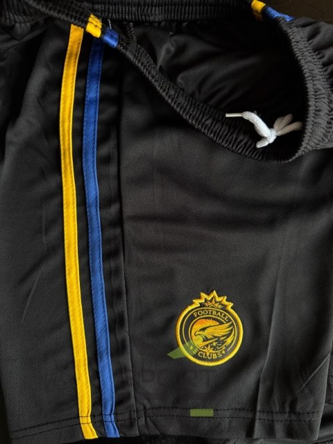 Strój piłkarski dla dzieci Ronaldo Al Nassr + getry + ochraniacze